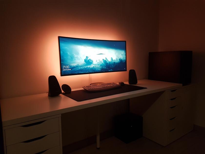 Super Awesome Workspaces & Setups